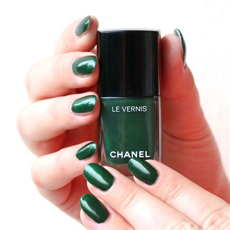 chanel nagellack schwarz grün|CHANEL Nagellack .